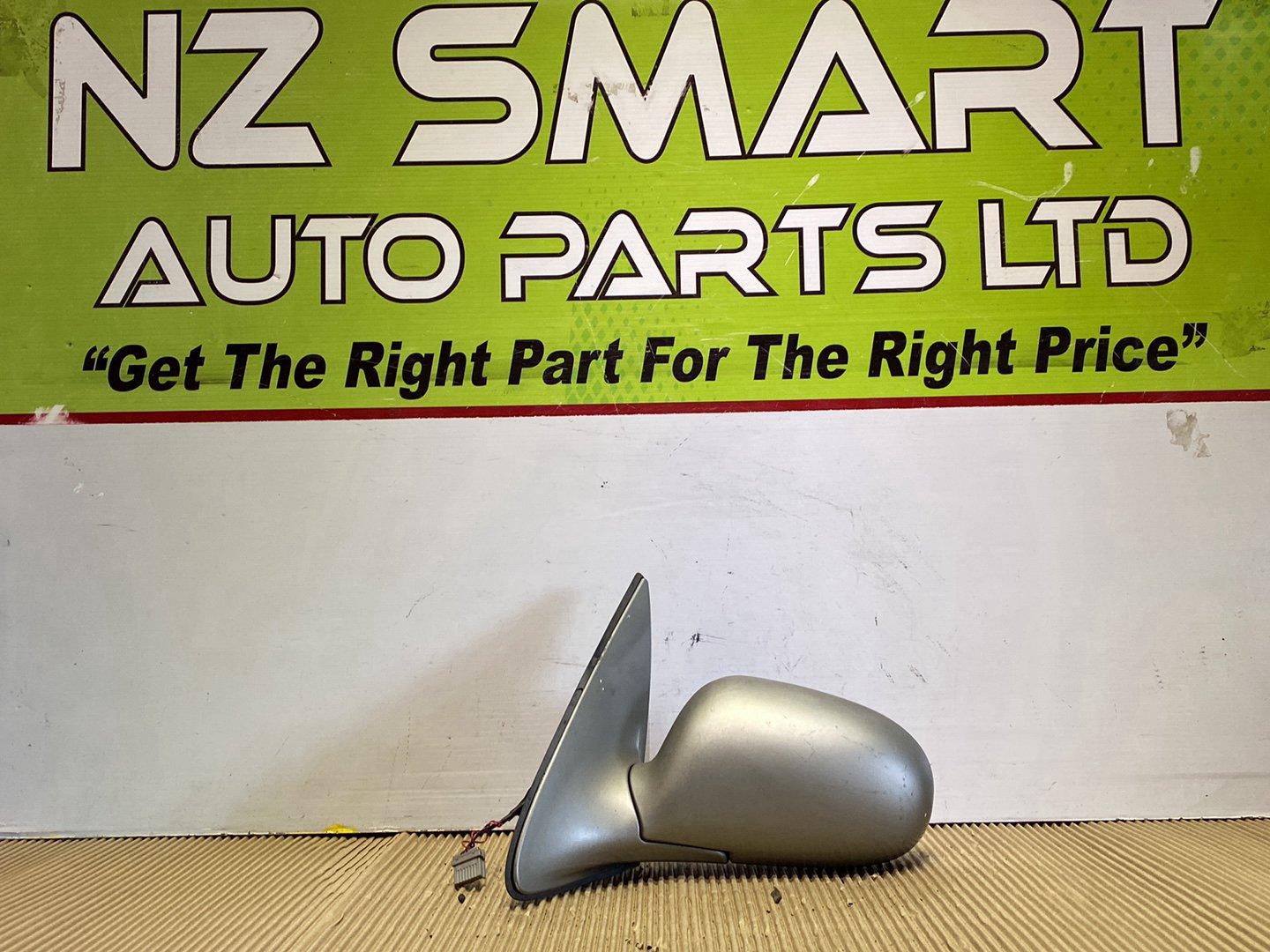 2003 Nissan Bluebird- Left Door Mirror PN: 5 wires