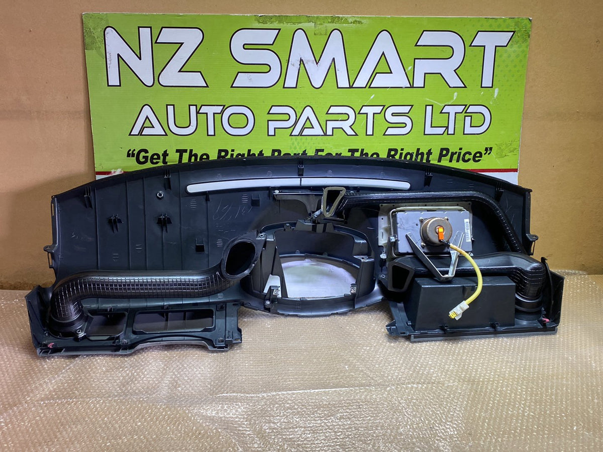 2006 Used Toyota Sienta - Dash Assembly PN: see photos