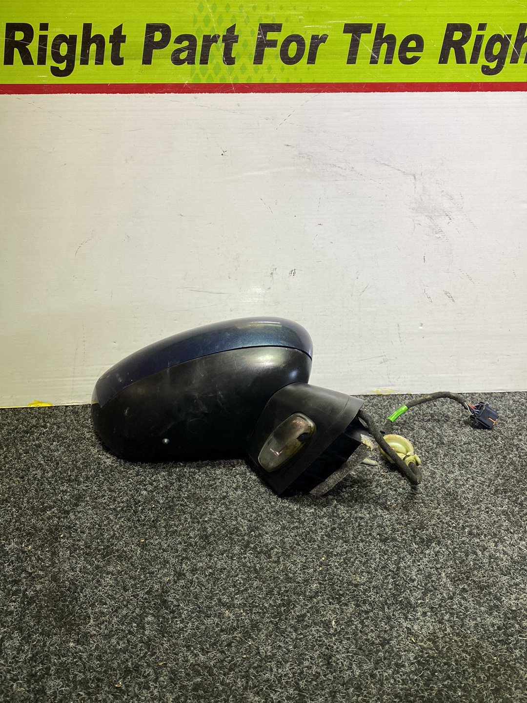 2012 Citroen C4 - Right Door Mirror PN: 9 wires