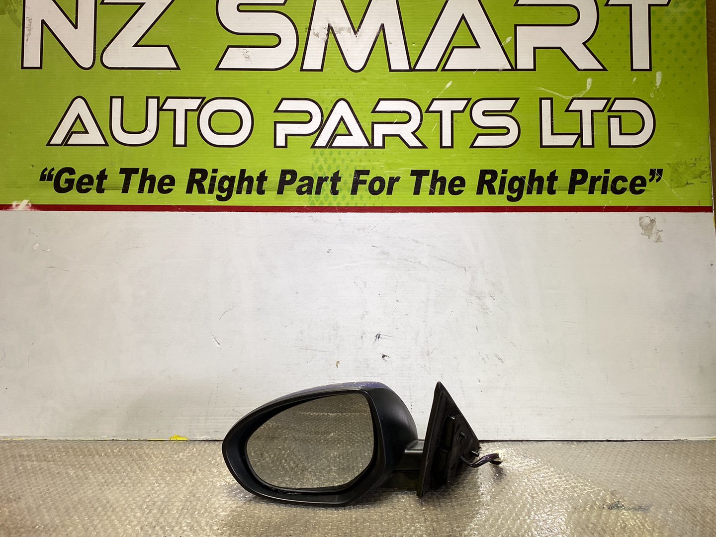 2009 Mazda Axela- Left Door Mirror PN: 7 wires