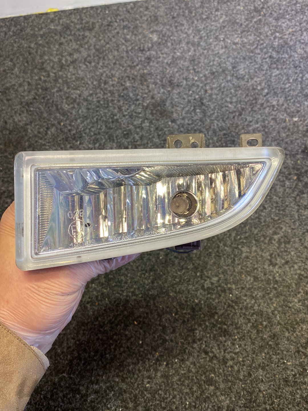 2006 Mazda Demio - Left Fog Light PN: STANLEY P2575L