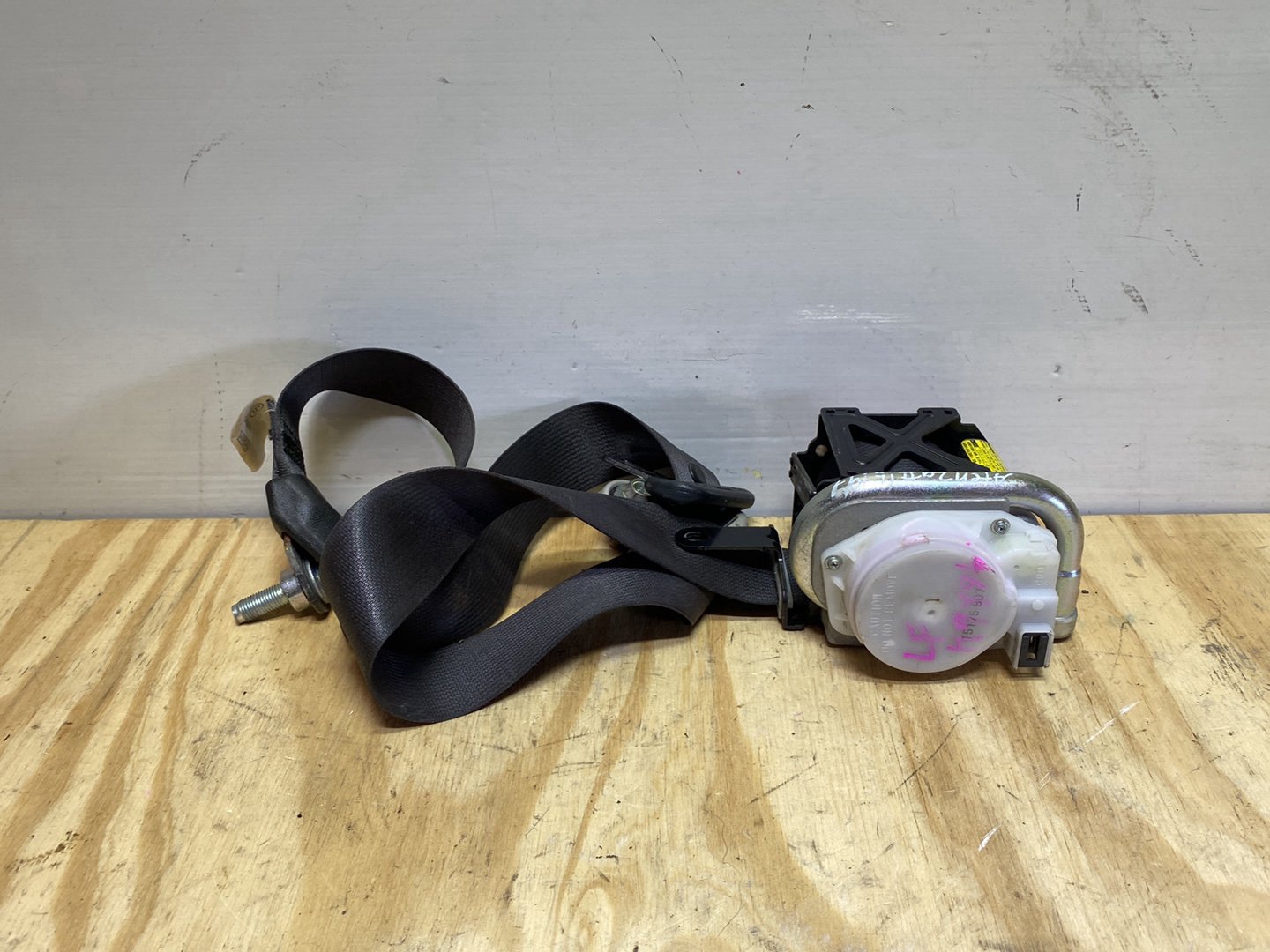 2006 Mazda Atenza GY3W - Left Front Seat Belt