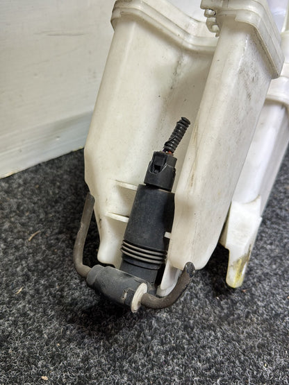 2011 Nissan Juke YF15 - Washer Bottle
