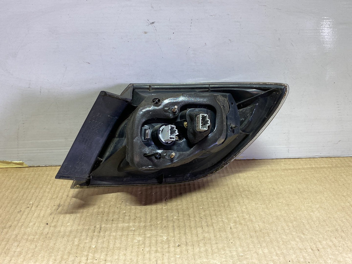 2006 Mazda Axela BK - Left Taillight PN: P4505