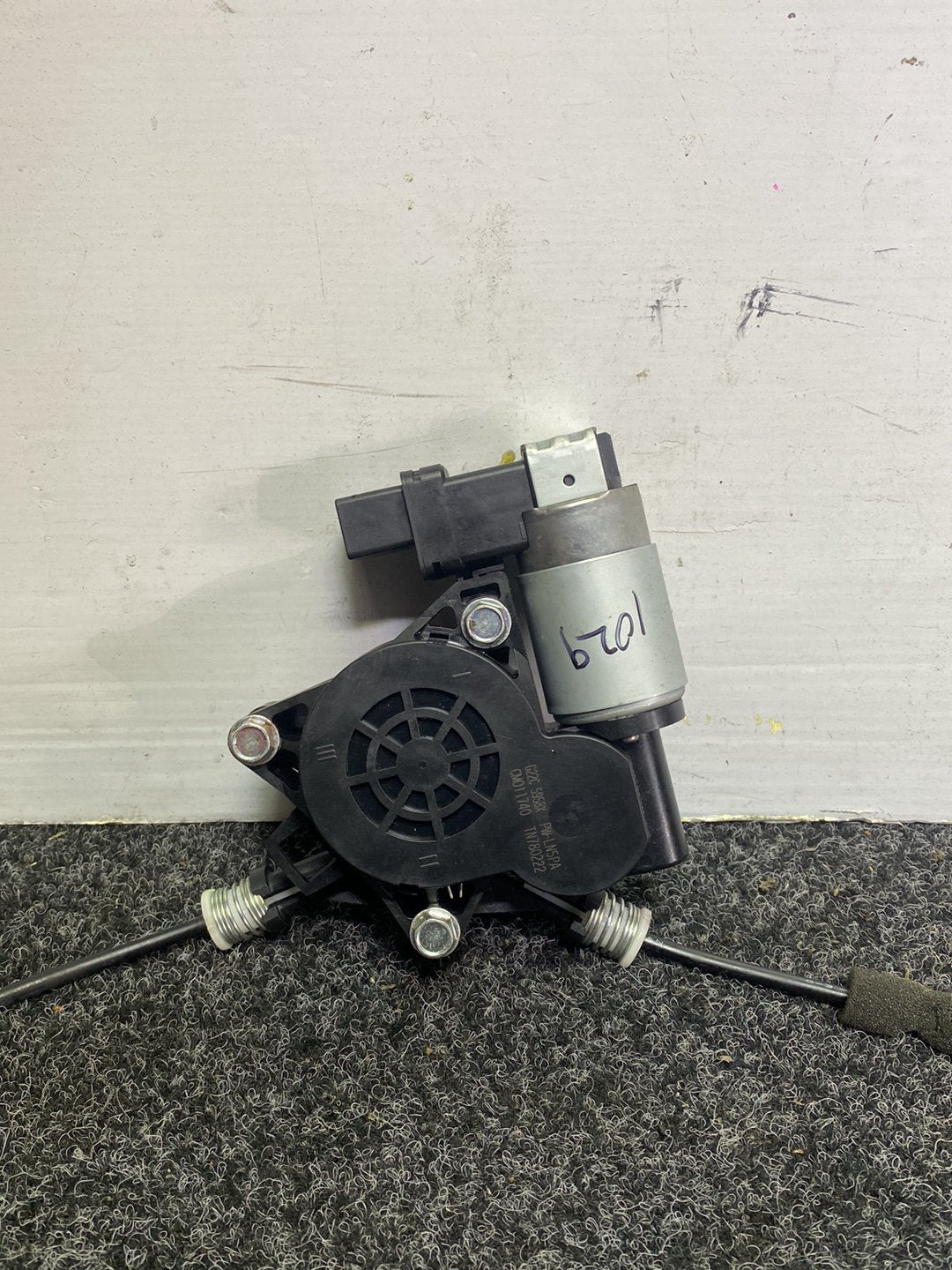 2010 Mazda Premacy CREW - Left Front Window Regulator/Motor