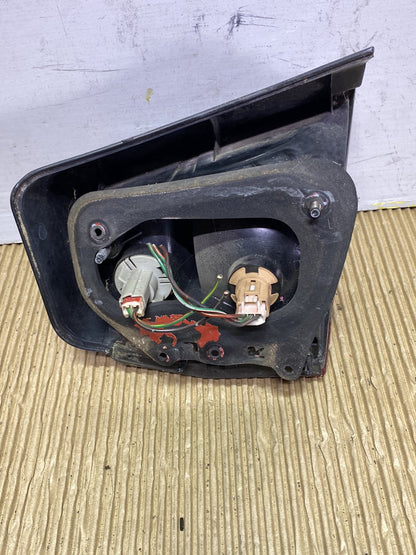 2002 Mitsubishi Galant- Right Taillight PN: see photos