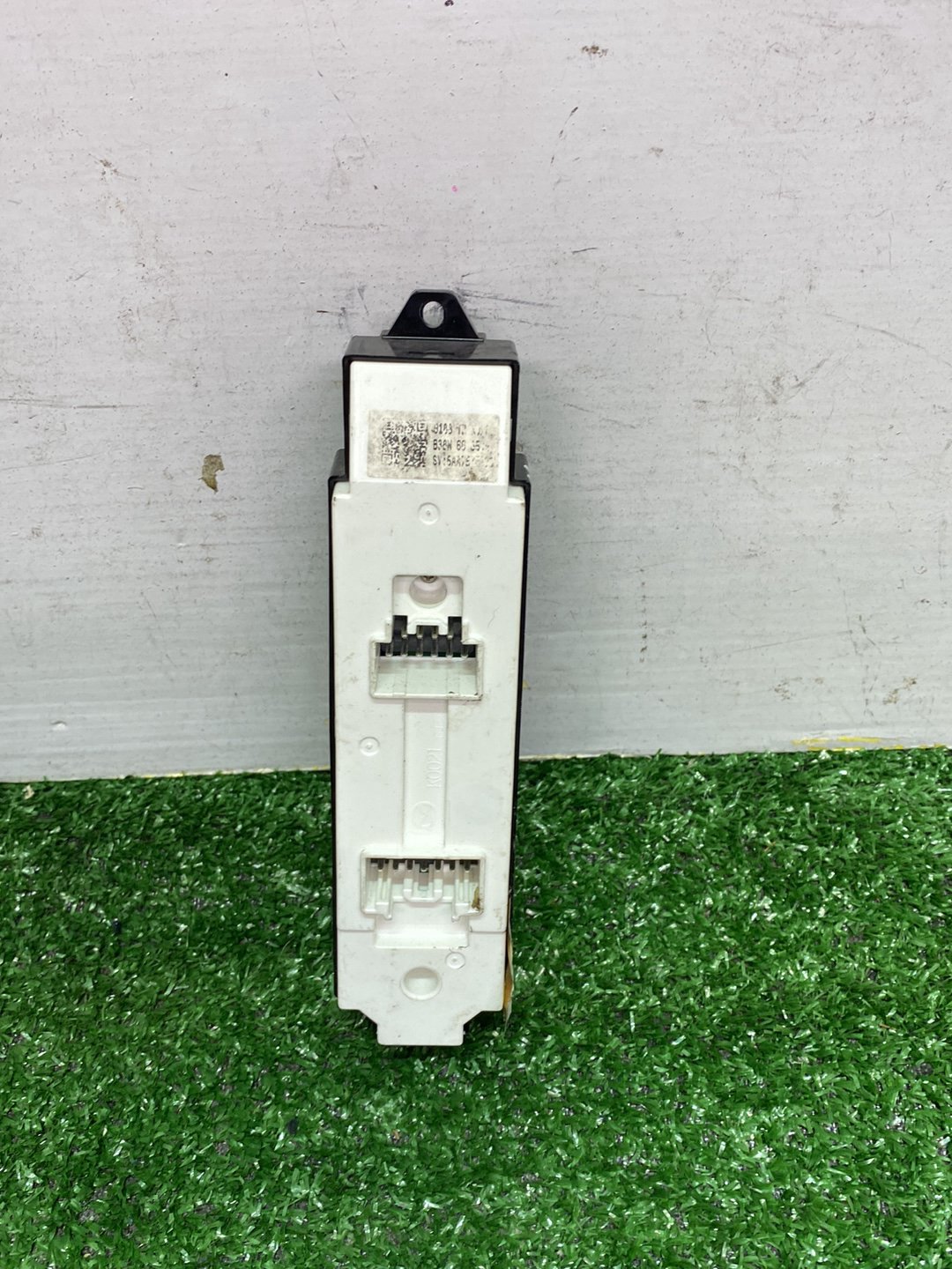 2009 Mazda Axela - Master Power Window Switch PN: B38W66350A