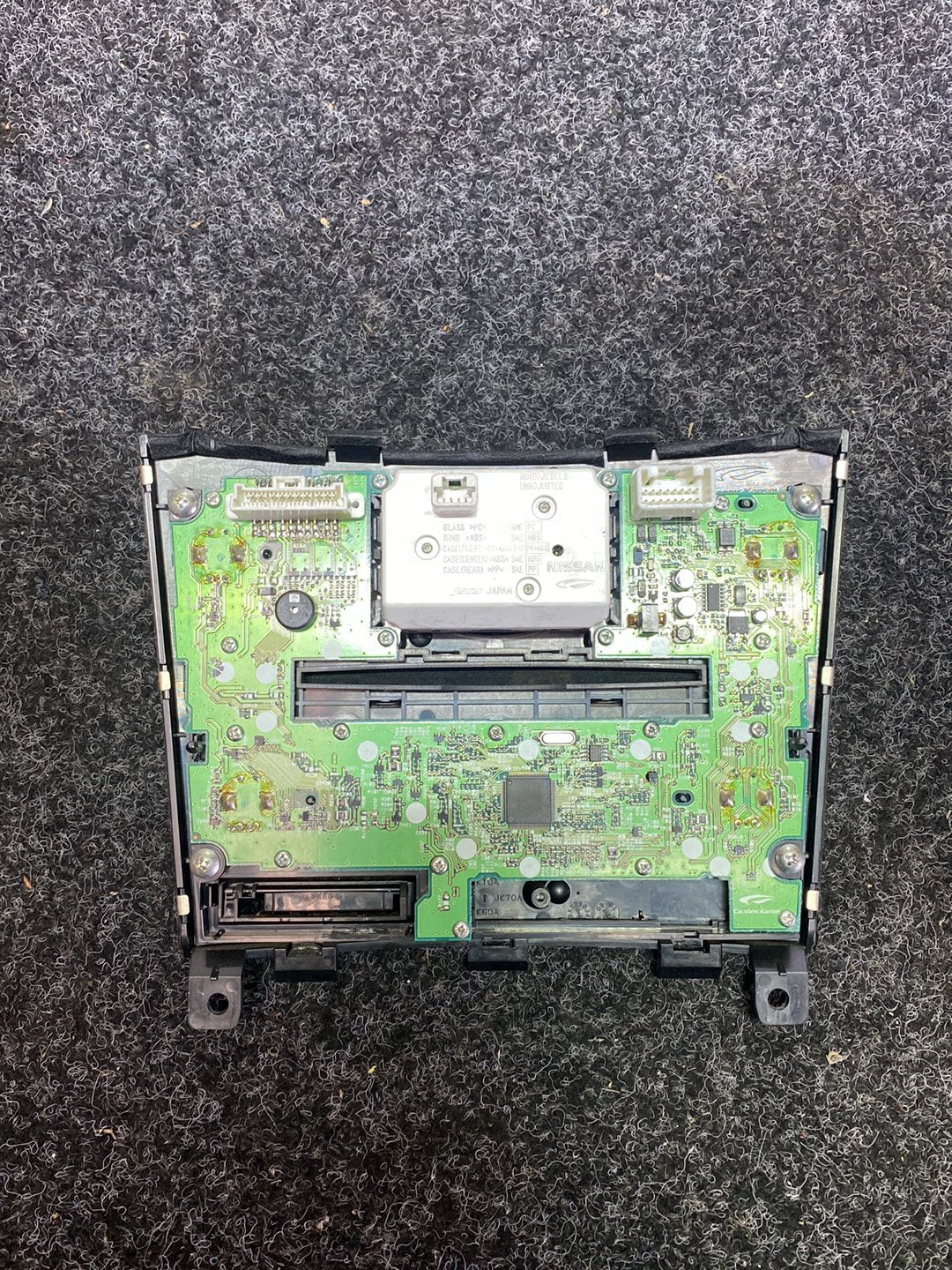 2008 Nissan Skyline V36 - Climate Controller