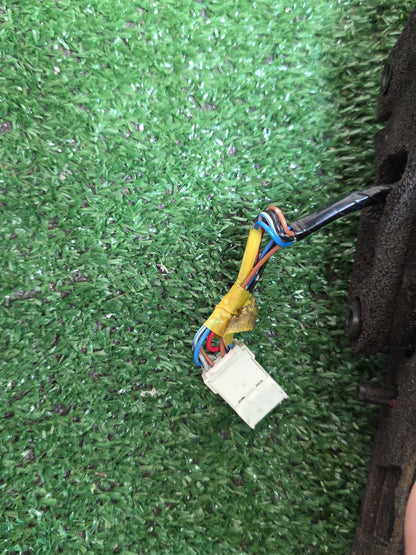 2006 Mazda Premacy - Left Door Mirror PN: 9 wires