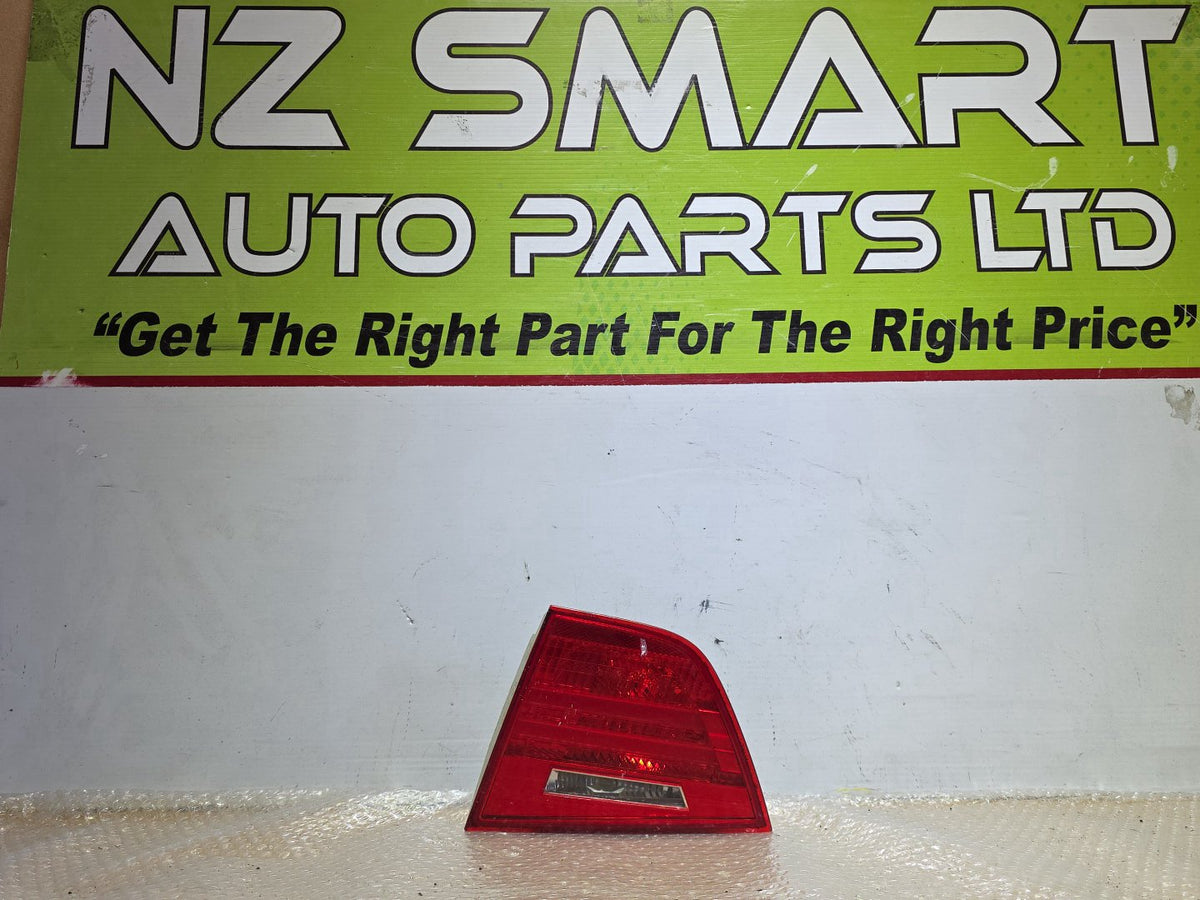 2009 BMW 320i - Right Boot Light PN: