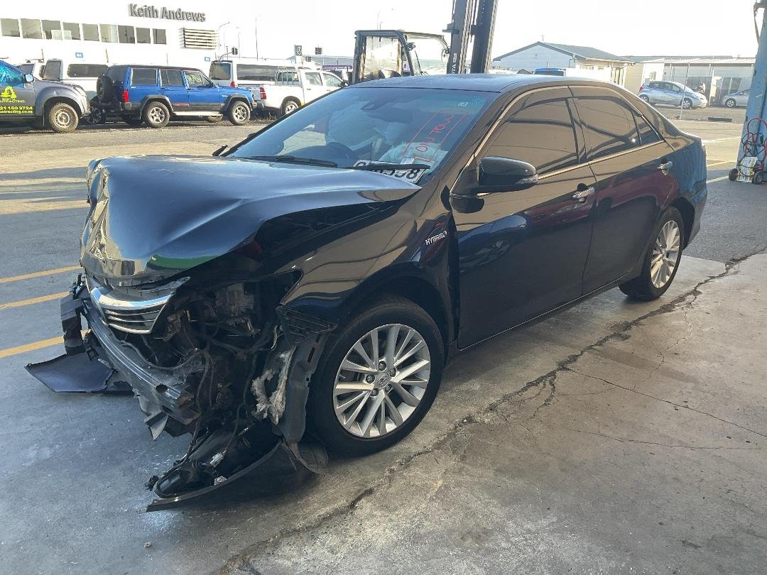 2015 Toyota Camry Hybrid XLE AVV50 Dismantling For Parts