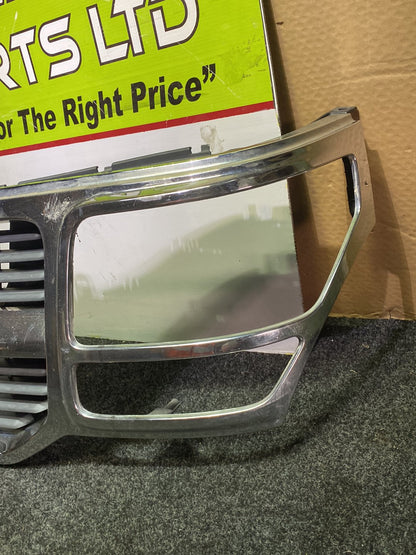 2007 Dodge Nitro - Upper Bumper Grille