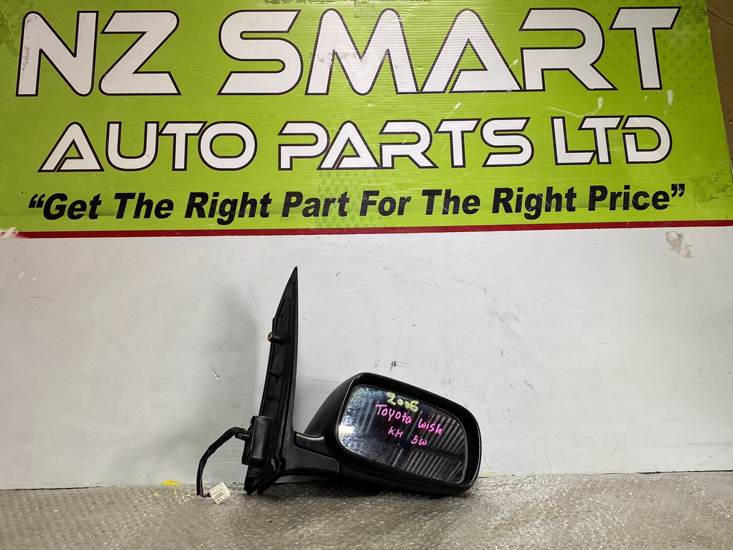 2006  Used Toyota Wish- Right Door Mirror PN: 5 wires