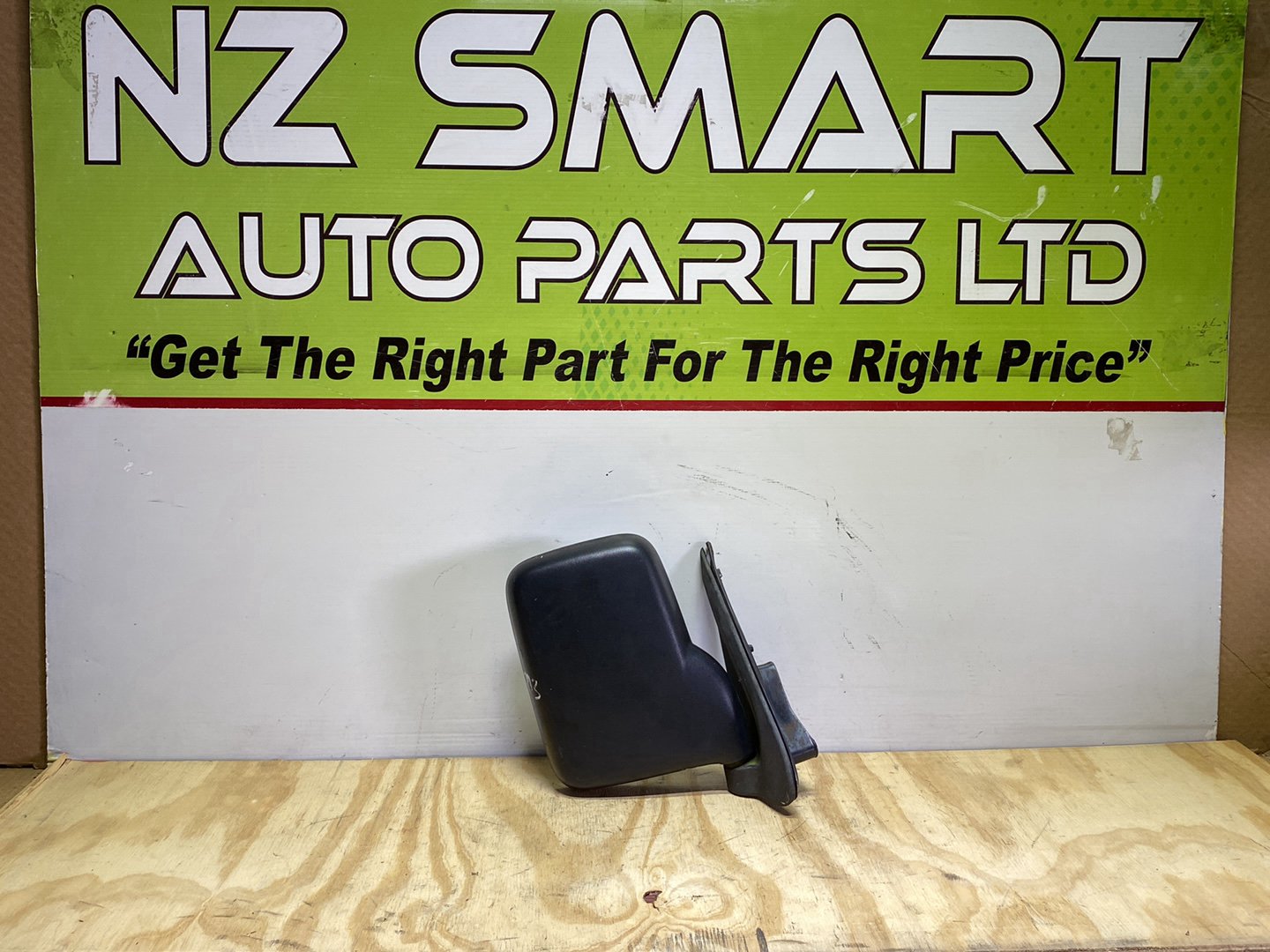 2004 Nissan Caravan VPE25 - Right Door Mirror