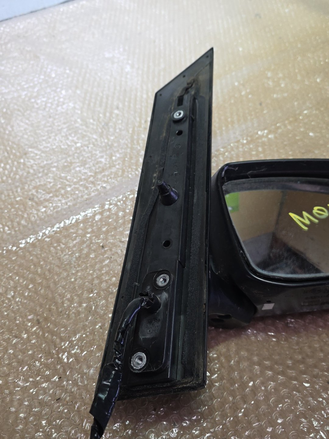 2008 Nissan Serena - Right Door Mirror PN: 7 wires