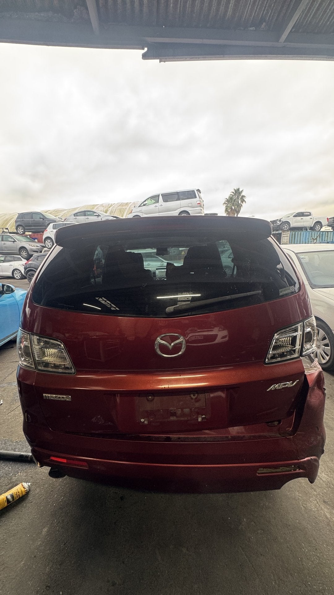 2006 Mazda MPV  Dismantling For Parts