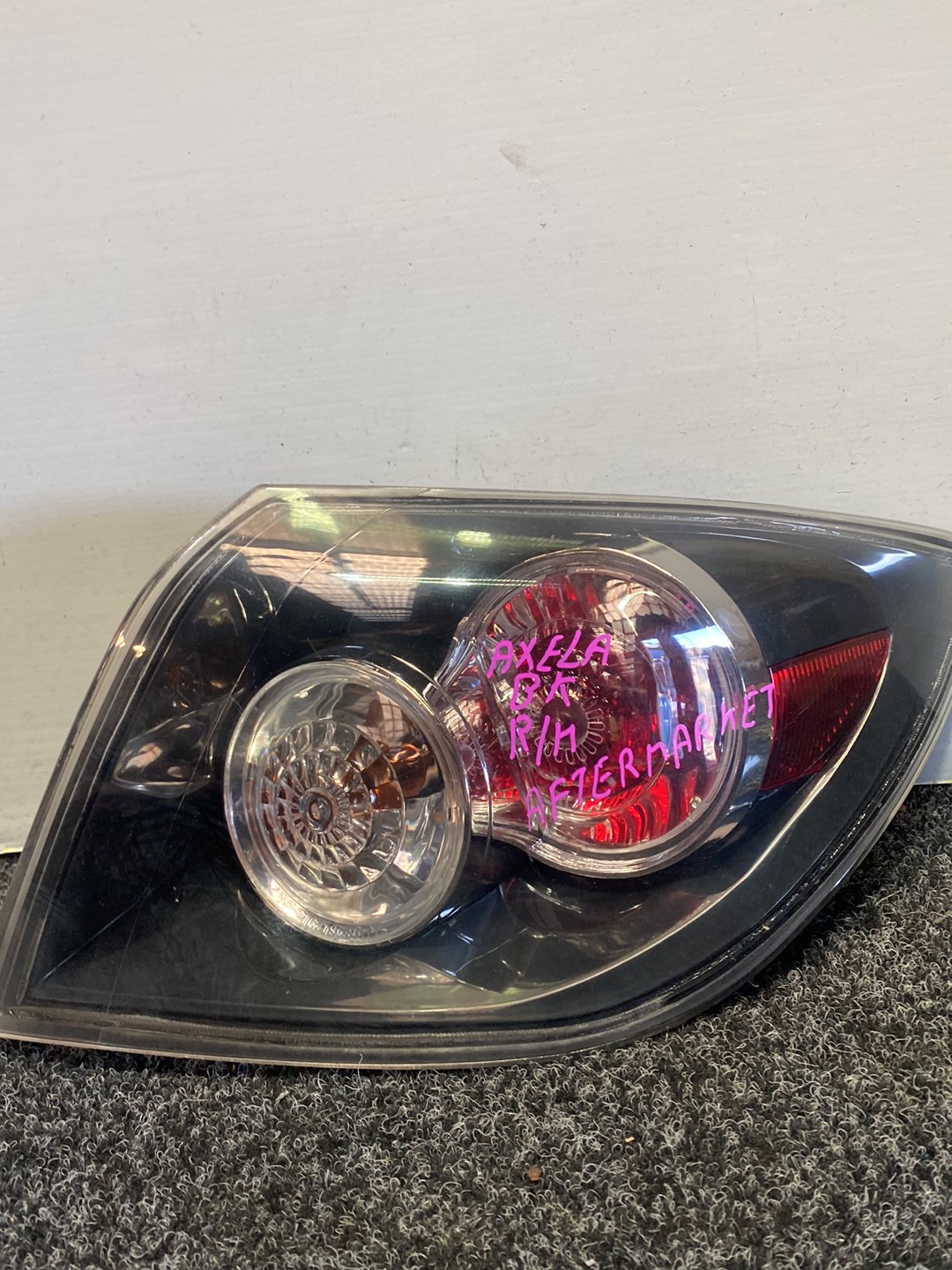 Mazda Axela - Right Taillight