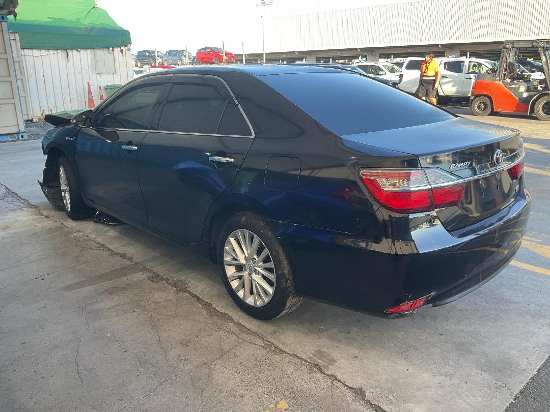 2015 Toyota Camry Hybrid XLE AVV50 Dismantling For Parts