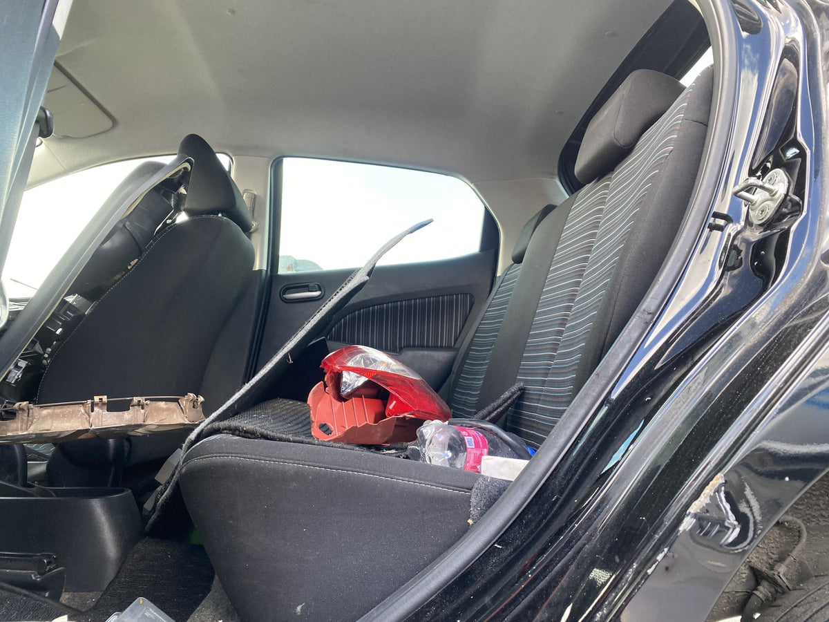 2009 Mazda Demio DE3FS Dismantling For Parts