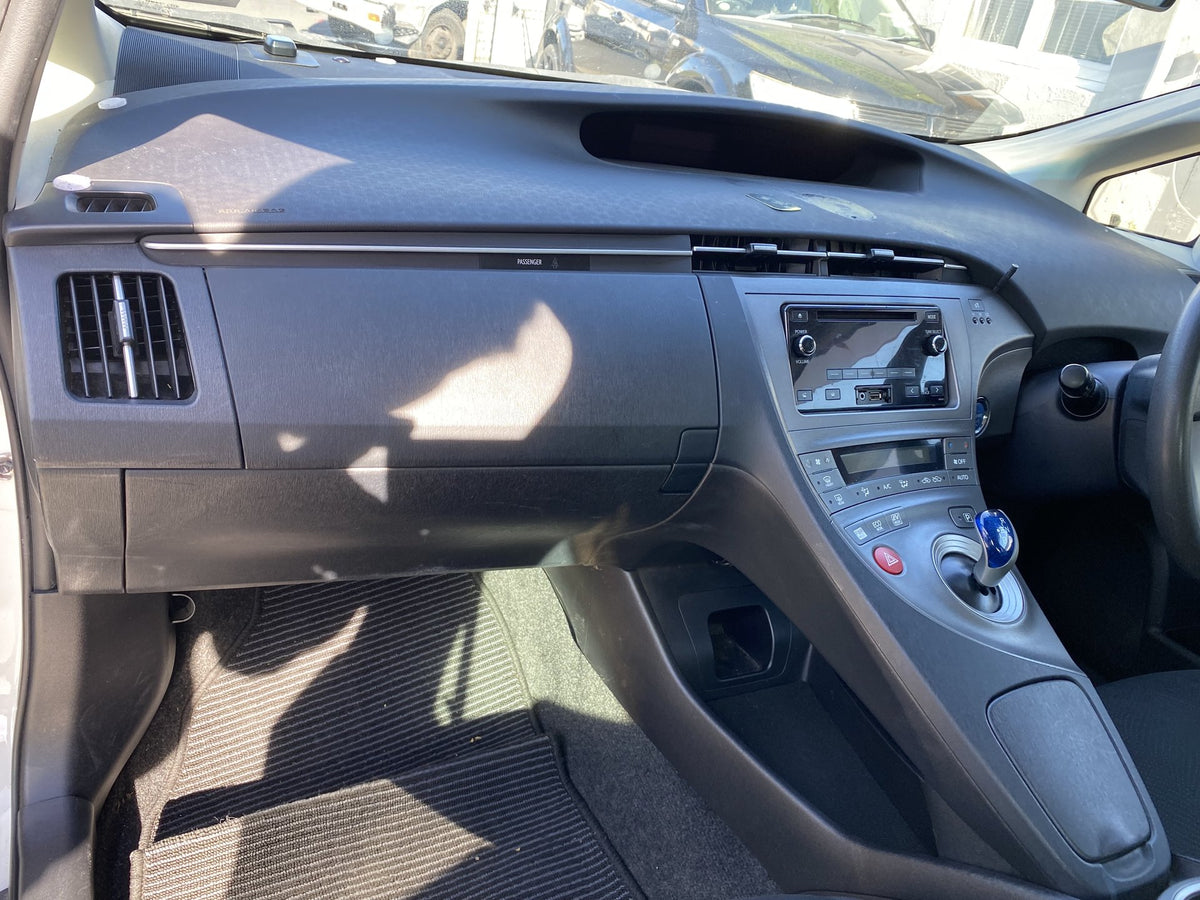 2015 Toyota Prius ZVW30 Dismantling For Parts