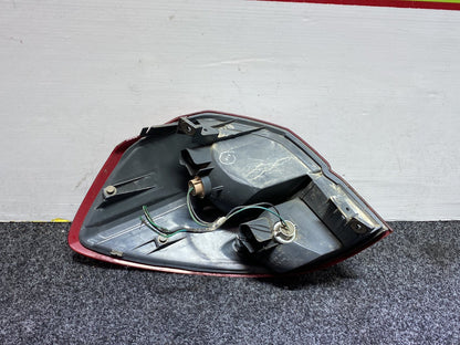 2005 Subaru Legacy BP5 - Right Taillight PN: 220-20792