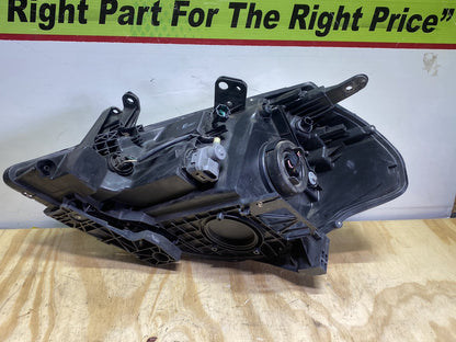 2007 Nissan Tiida C11 - Right Headlight PN: P4278