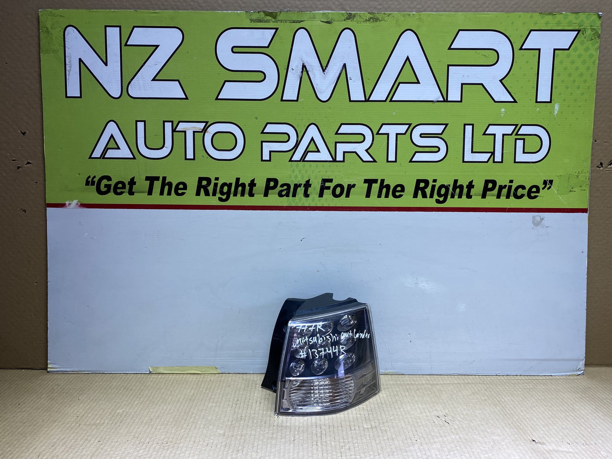 2007 Mitsubishi Outlander - Right Taillight PN: Koito 220-87813
