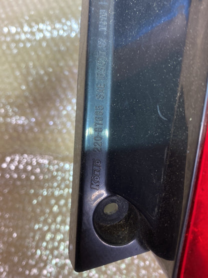 2005 Mitsubishi Airtrek - Right Taillight PN: 220-87685
