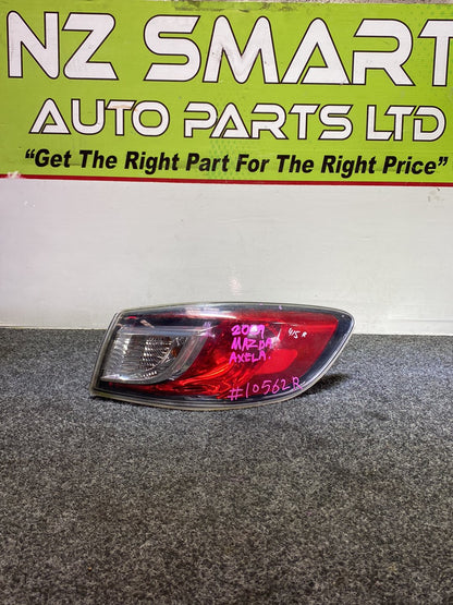 2009 Mazda Axela BL5FP - Right Taillight PN: p8524