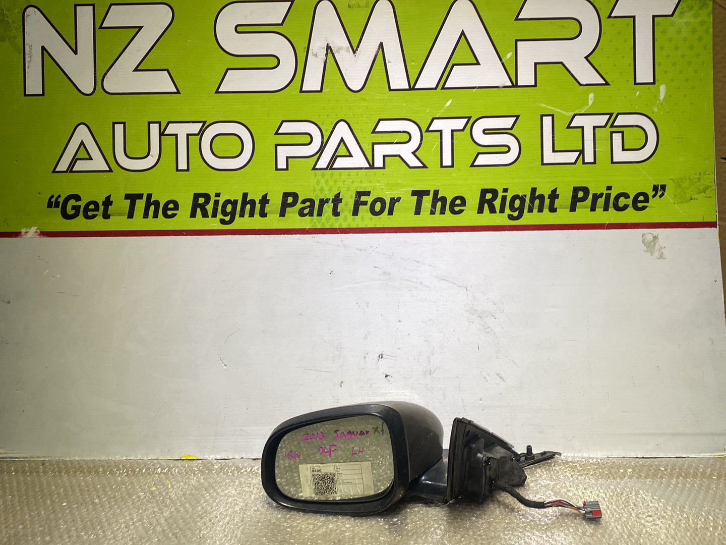 2015 Jaguar XF- Left Door Mirror PN: 18 wires