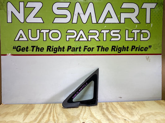 2005 Honda Fit - Left Front Quarter Door Glass