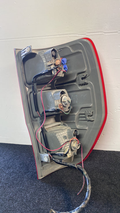 2014 Ford Ranger - Left Taillight PN: DB39-13405