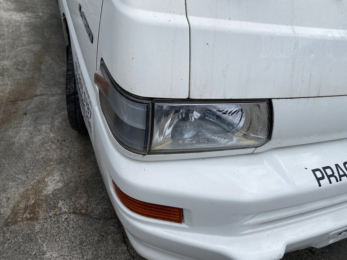 2014 Mitsubishi L300 Dismantling For Parts
