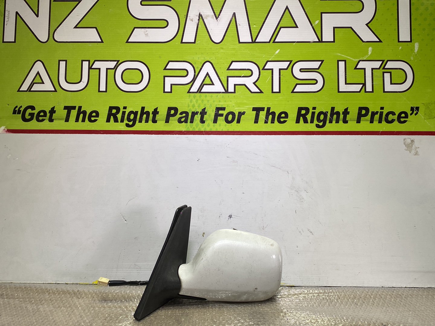 2005 Used Toyota bB- Left Door Mirror PN: 5 wires