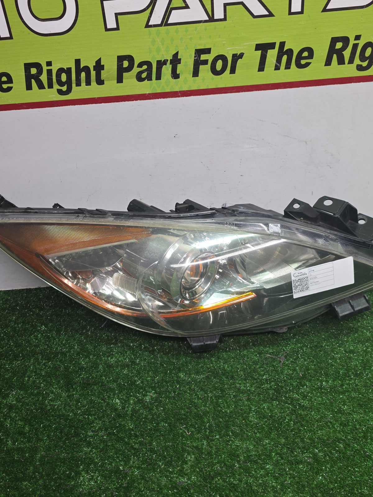 2011 Mazda Axela BLFFW - Right Headlight PN: KOITO 100-41343