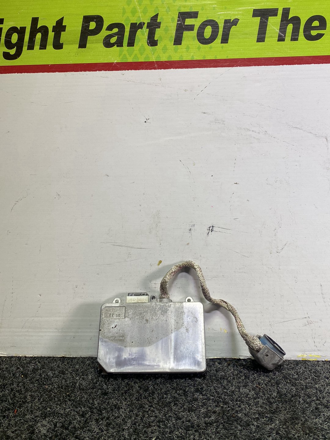 2009 Mazda Atenza - HID Control Unit
