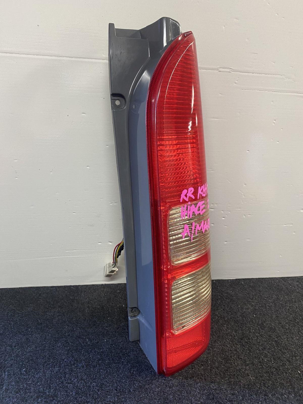 2007 Used Toyota Hiace - Right Taillight PN: A/Market type