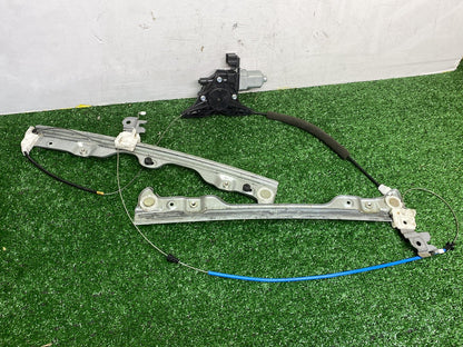 2011 Nissan Fuga - Right Front Window Regulator/Motor PN: 80731-1MA0A
