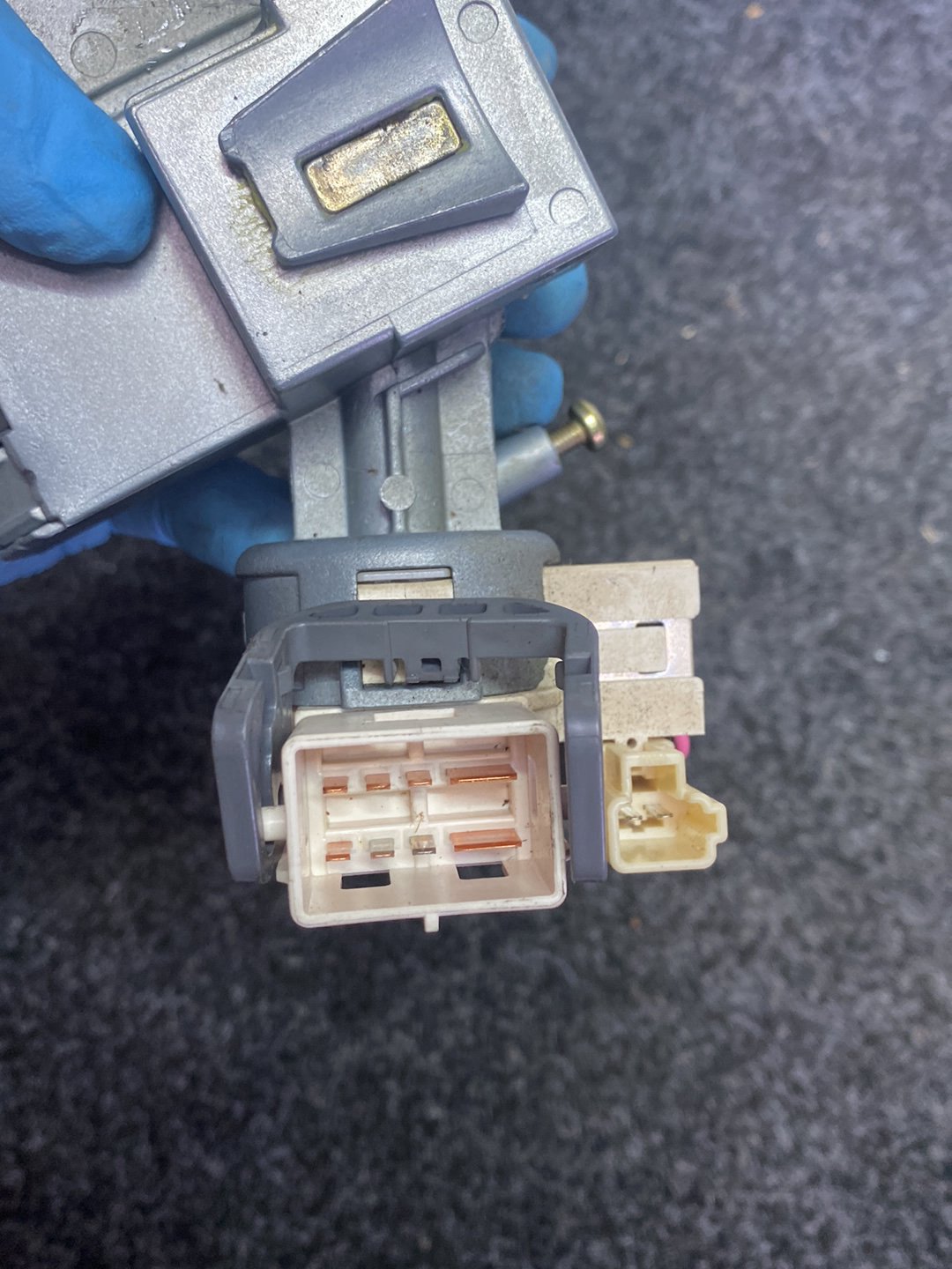 2006 Mazda Premacy - Ignition With Key PN: SL-36