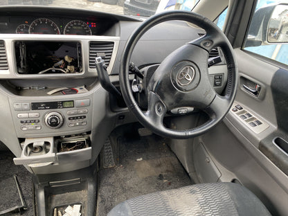 2007 Toyota Voxy AZR60- Dismantling For Parts