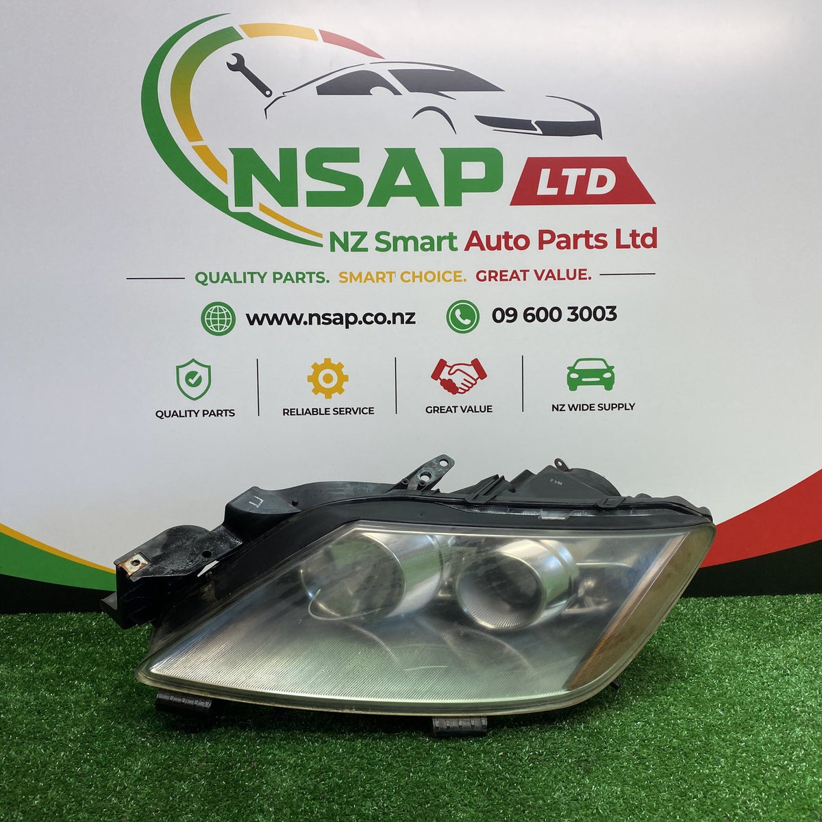 2007 Mazda CX-7 - Left Headlight PN: KOITO 100-41026