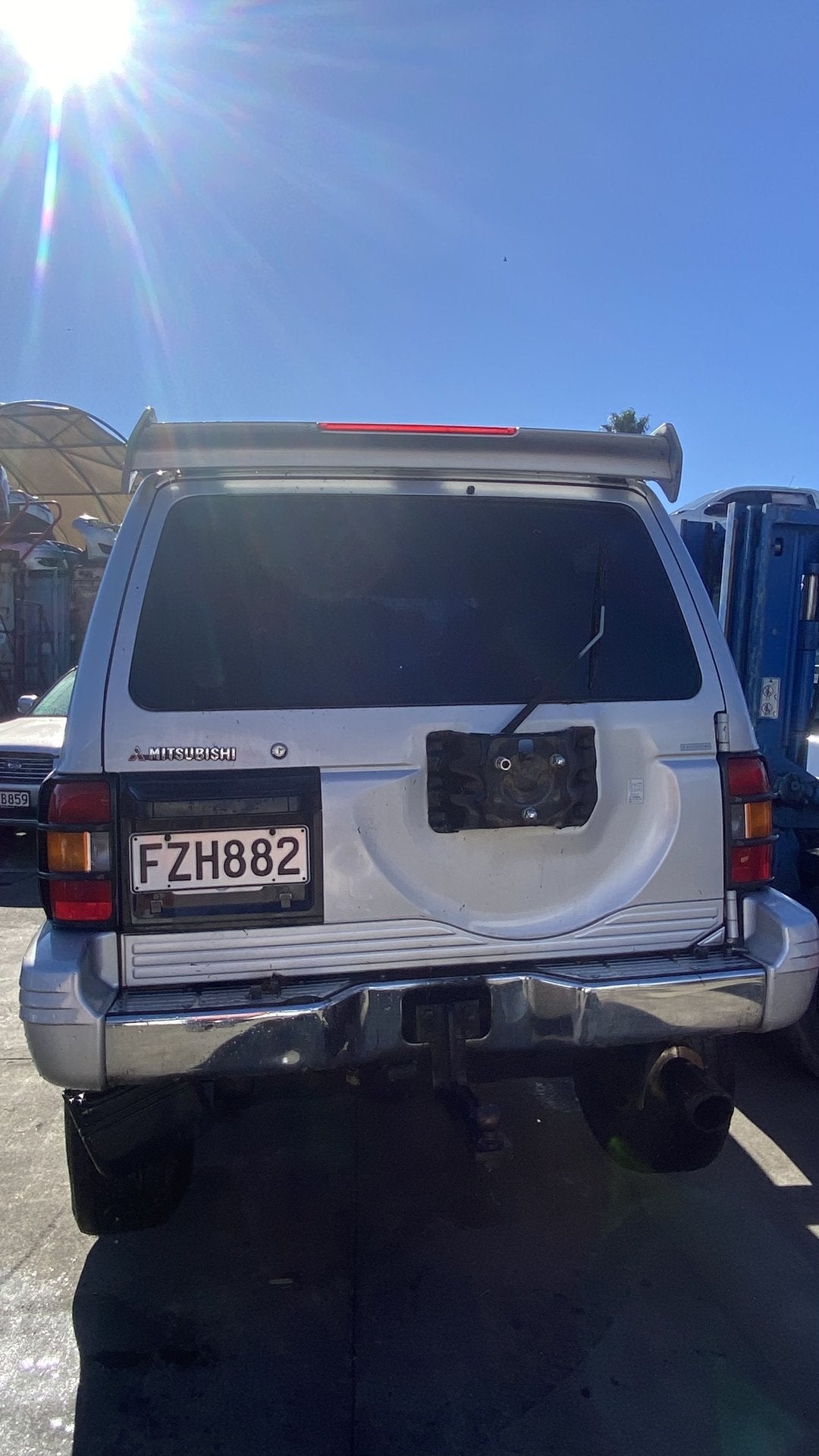 1997 Mitsubishi Pajero V25      Dismantling For Parts