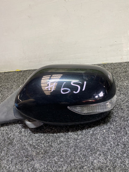 2007 Subaru Legacy BP5 - Left Door Mirror PN: 9 wires