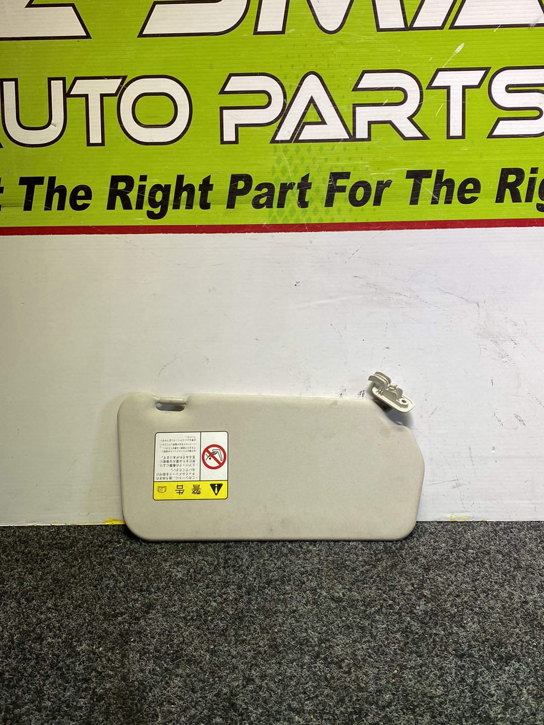 2010 Mazda Premacy - Left Sun Visor