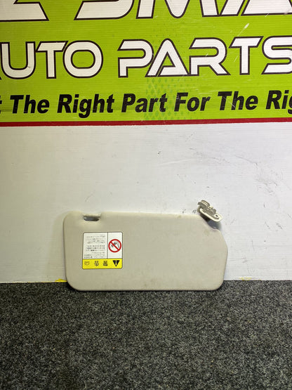 2010 Mazda Premacy - Left Sun Visor