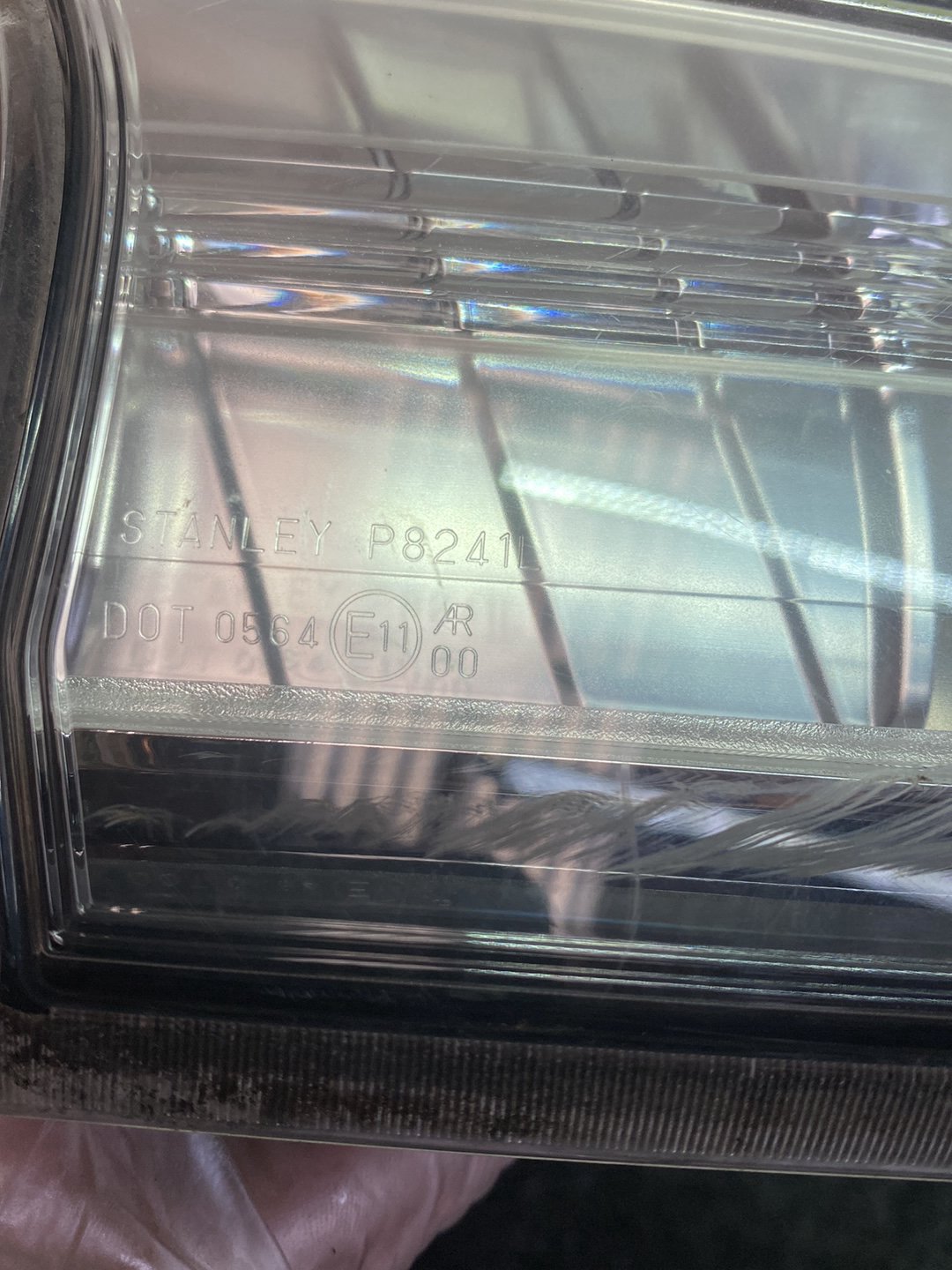 2011 Mazda Axela - Left Tailgate Light