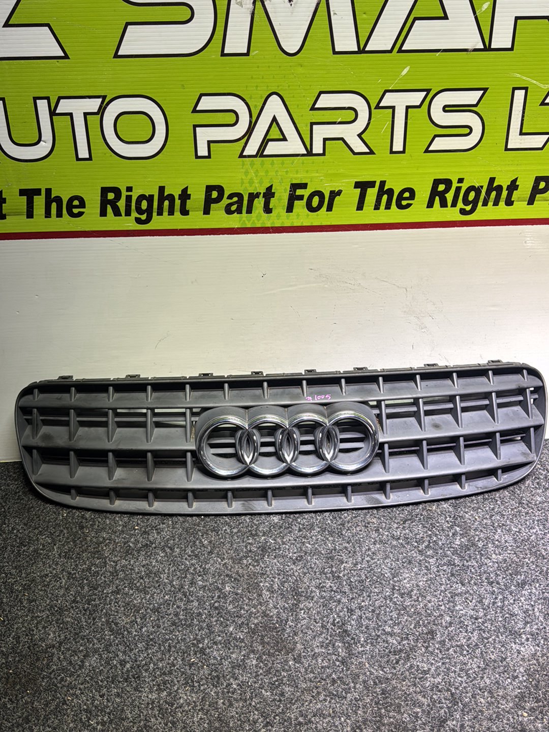 2005 Audi TT TRUZZZ8N751013059 - Centre Upper Bumper Grille