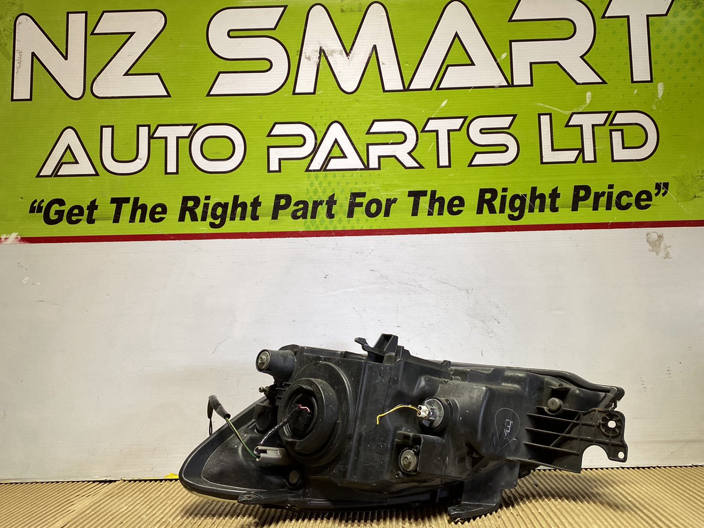 2007 Mitsubishi Lancer- Right Headlight PN: STANLEY P3521
