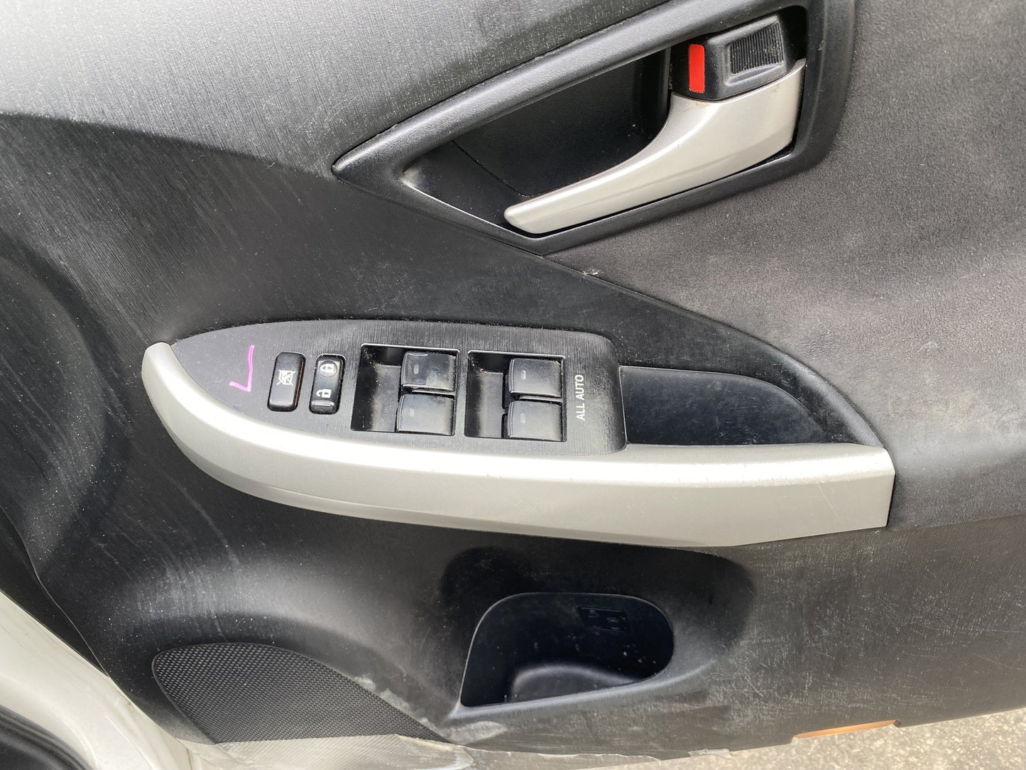 2015 Toyota Prius ZVW30 Dismantling For Parts