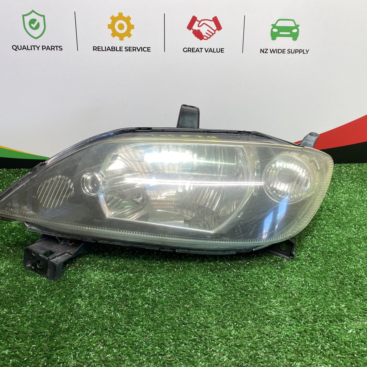 2002 Mazda Demio - Left Headlight PN: STANLEY P1919